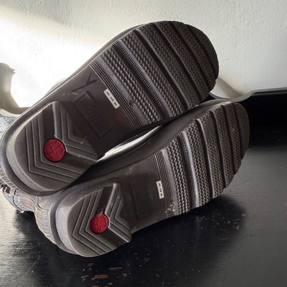 Hunter Short Chelsea Boots in gray size 8 - Picture 6 of 9